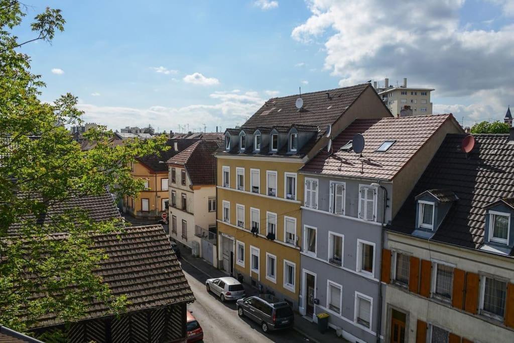 Appartement Charmant Tres Proche Centre-Ville, Parking Gratuits, Mulhouse Centre Buitenkant foto