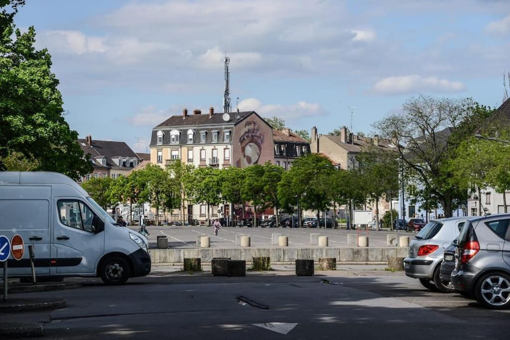 Appartement Charmant Tres Proche Centre-Ville, Parking Gratuits, Mulhouse Centre Buitenkant foto